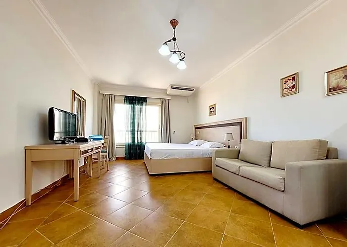 Oasis Marsa Alem